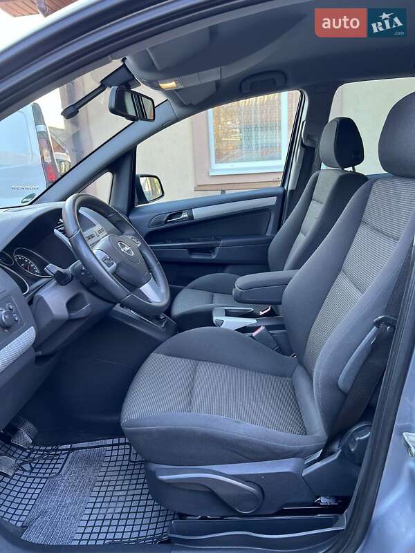 Мінівен Opel Zafira 2010 в Луцьку фото 11 Мінівен Opel Zafira 2010 в Луцьку