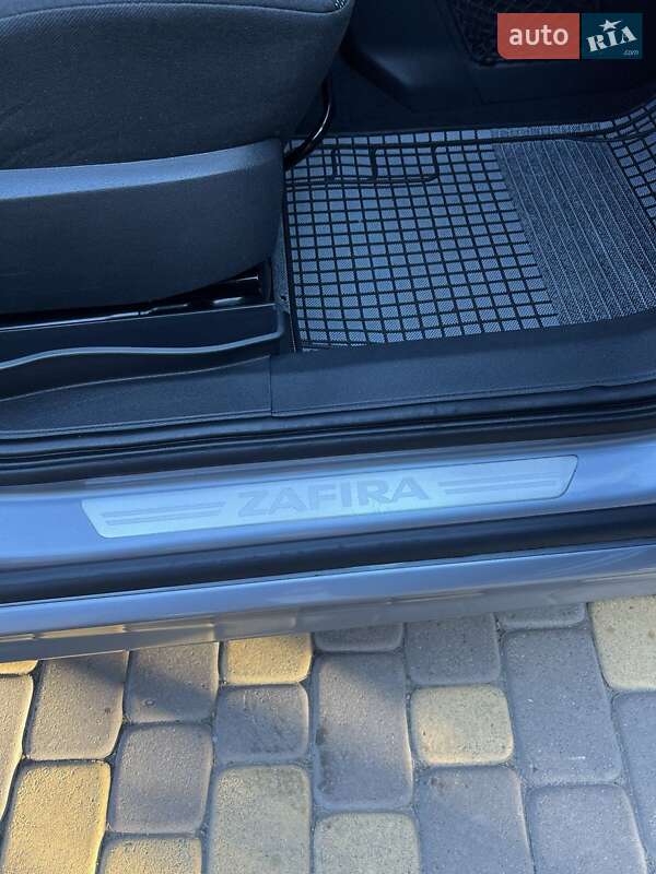 Мінівен Opel Zafira 2010 в Луцьку фото 23 Мінівен Opel Zafira 2010 в Луцьку