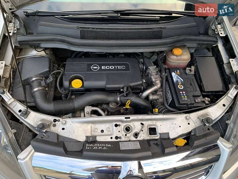 Минивэн Opel Zafira 2011 в Одессе