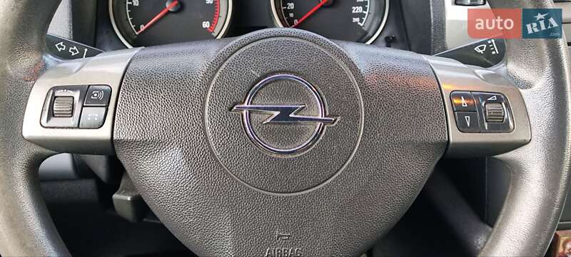 Минивэн Opel Zafira 2005 в Новоукраинке фото 33 Минивэн Opel Zafira 2005 в Новоукраинке