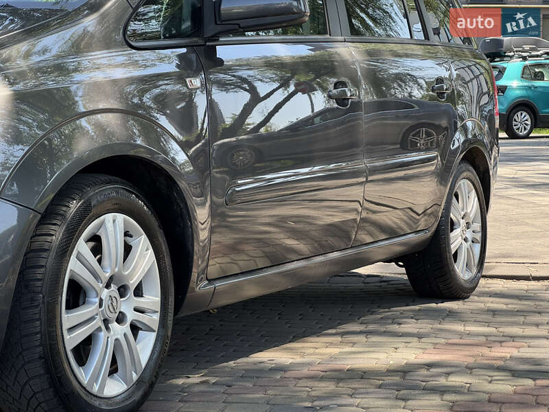 Минивэн Opel Zafira 2012 в Львове фото 21 Минивэн Opel Zafira 2012 в Львове