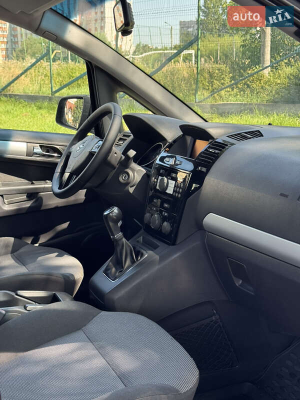 Минивэн Opel Zafira 2012 в Львове фото 37 Минивэн Opel Zafira 2012 в Львове