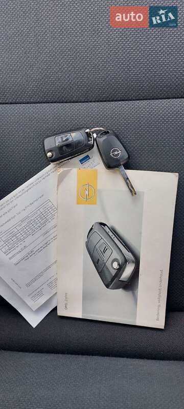 Минивэн Opel Zafira 2007 в Белой Церкви