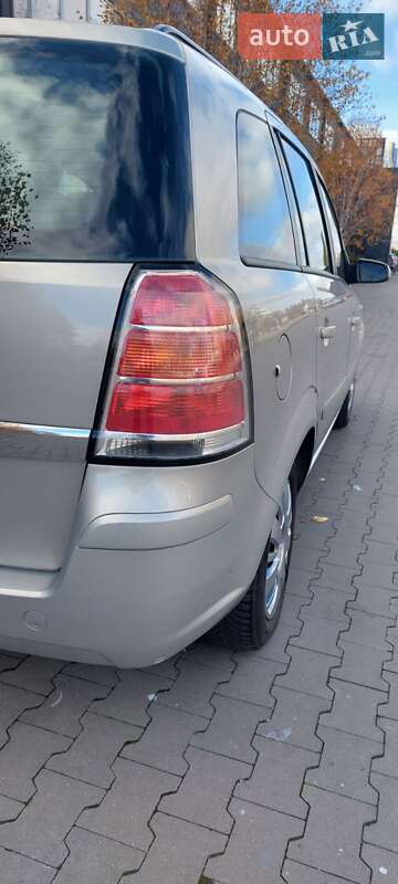 Минивэн Opel Zafira 2007 в Белой Церкви