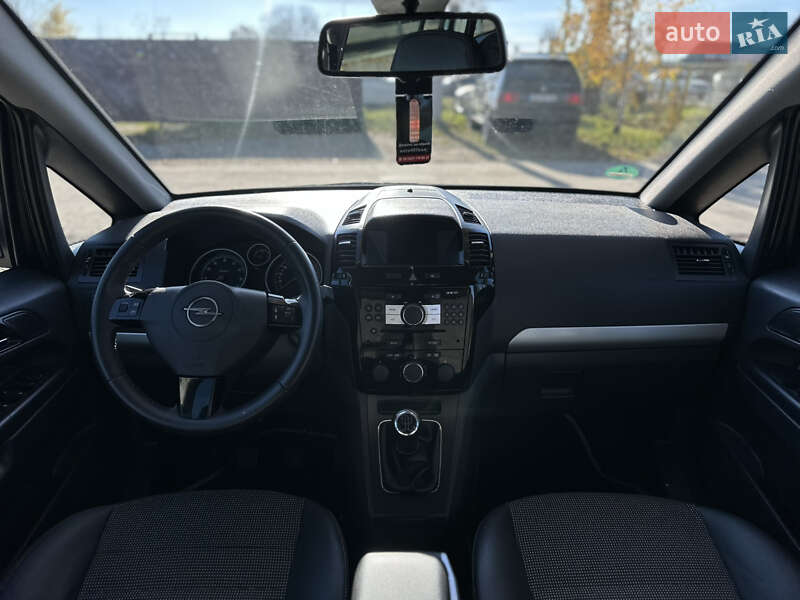 Мінівен Opel Zafira 2009 в Вінниці