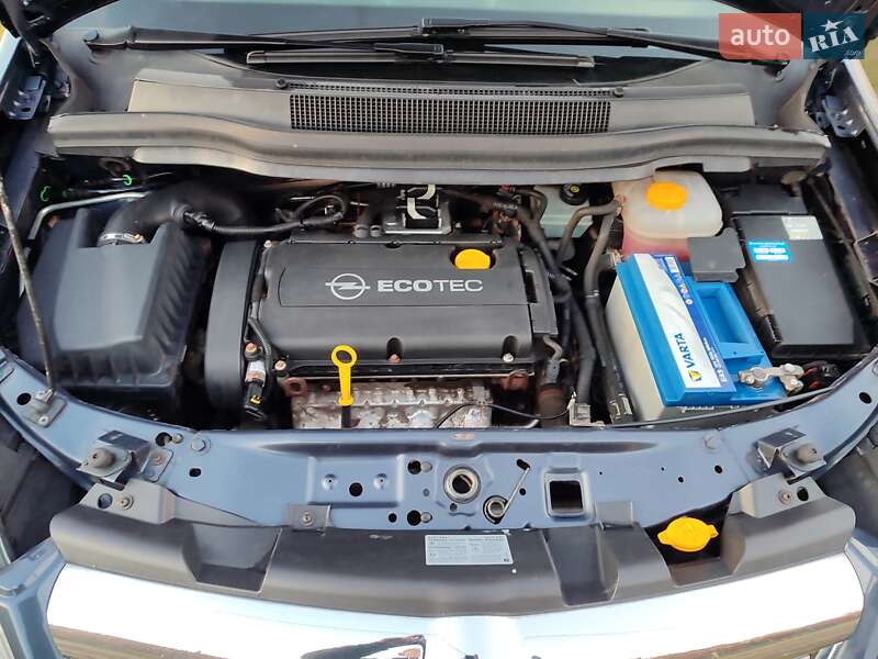 Минивэн Opel Zafira 2009 в Клевани фото 48 Минивэн Opel Zafira 2009 в Клевани