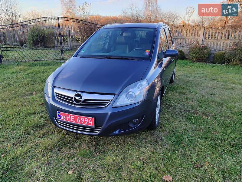 Минивэн Opel Zafira 2009 в Клевани фото 3 Минивэн Opel Zafira 2009 в Клевани