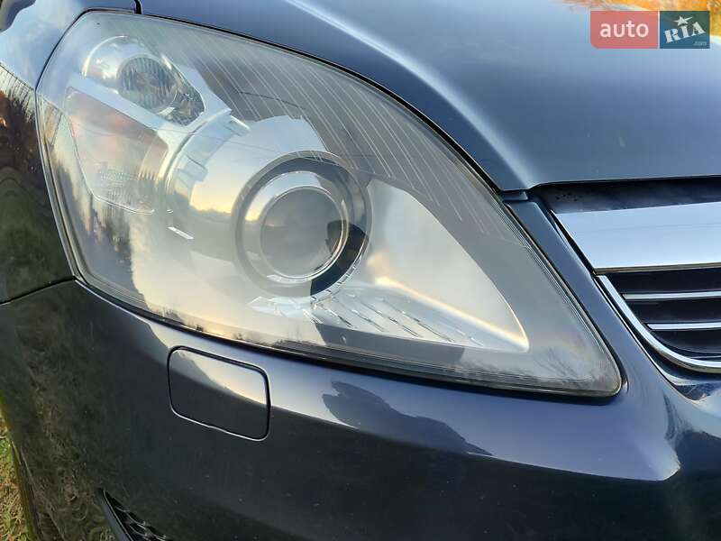 Минивэн Opel Zafira 2009 в Клевани фото 24 Минивэн Opel Zafira 2009 в Клевани