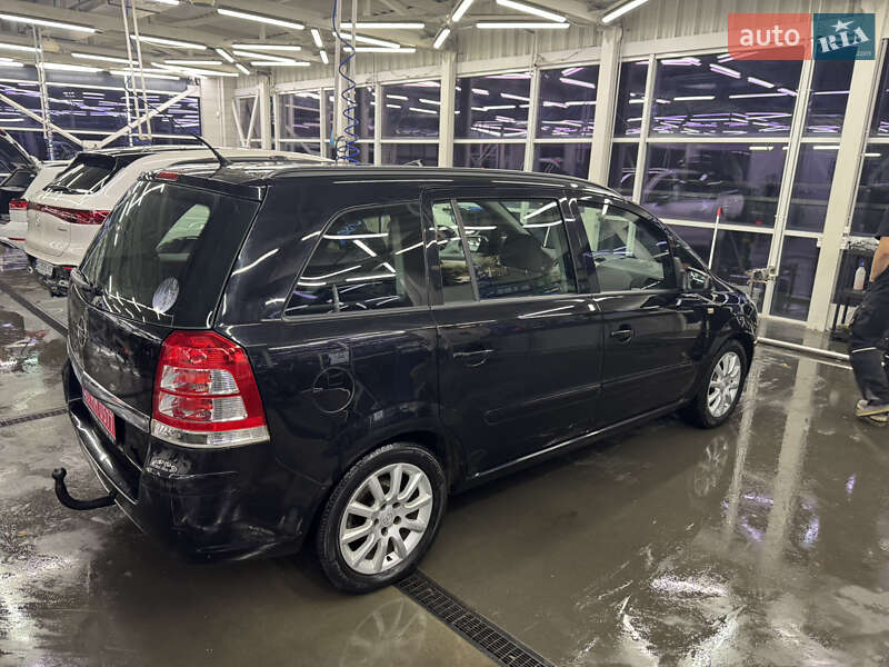 Минивэн Opel Zafira 2009 в Луцке фото 9 Минивэн Opel Zafira 2009 в Луцке