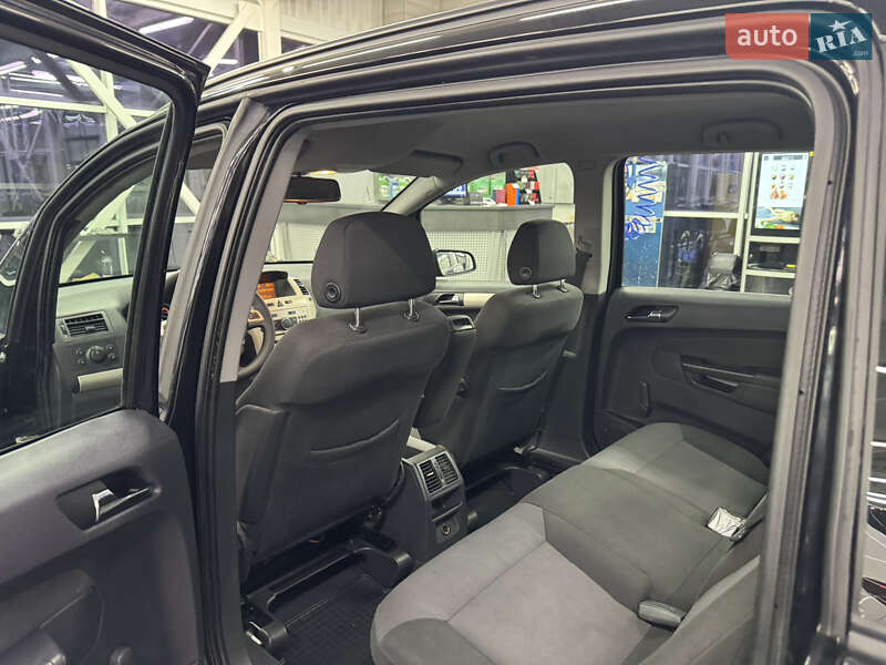 Минивэн Opel Zafira 2009 в Луцке фото 17 Минивэн Opel Zafira 2009 в Луцке
