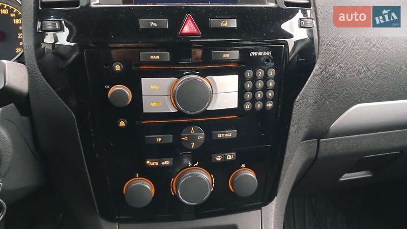 Минивэн Opel Zafira 2010 в Краматорске