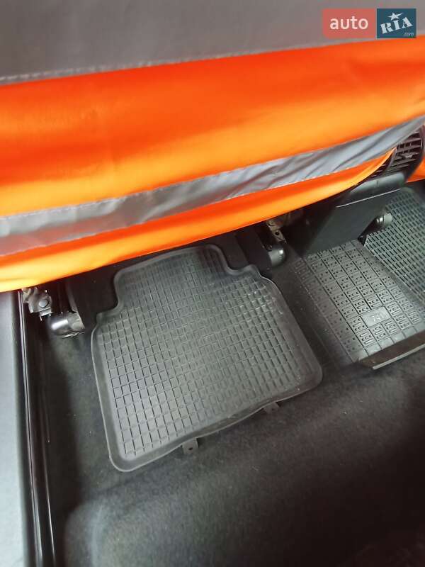 Минивэн Opel Zafira 2002 в Дубно