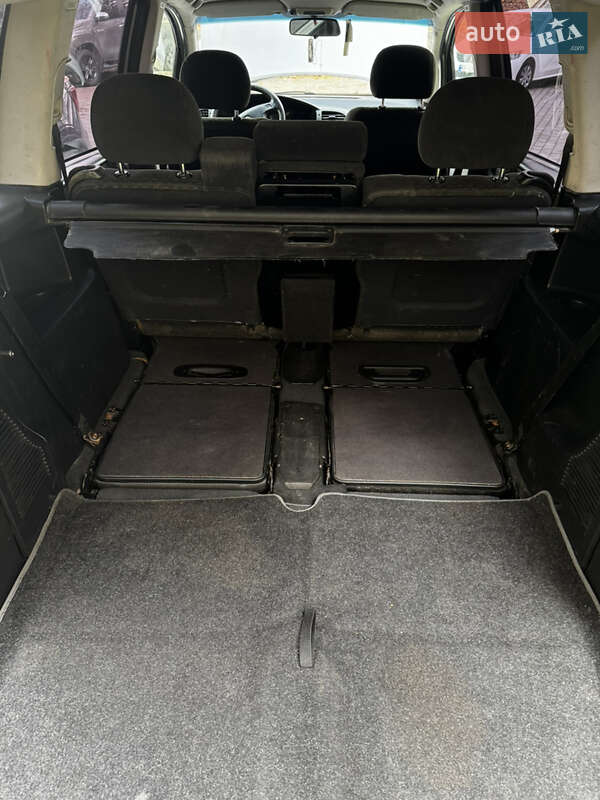 Минивэн Opel Zafira 2003 в Львове