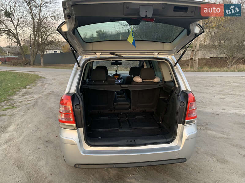 Минивэн Opel Zafira 2011 в Киеве фото 12 Минивэн Opel Zafira 2011 в Киеве