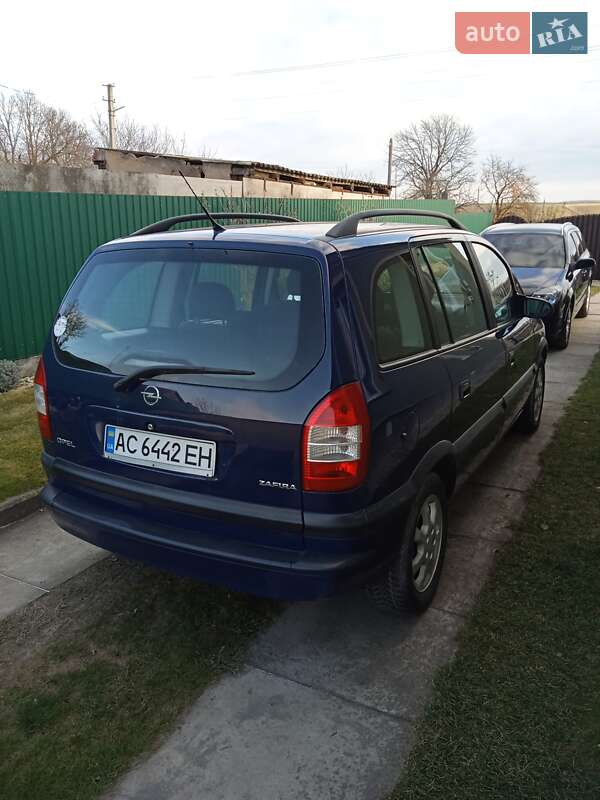 Минивэн Opel Zafira 2005 в Владимире