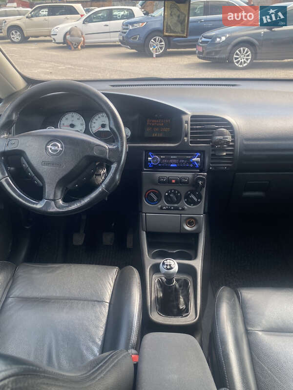 Минивэн Opel Zafira 2004 в Белой Церкви