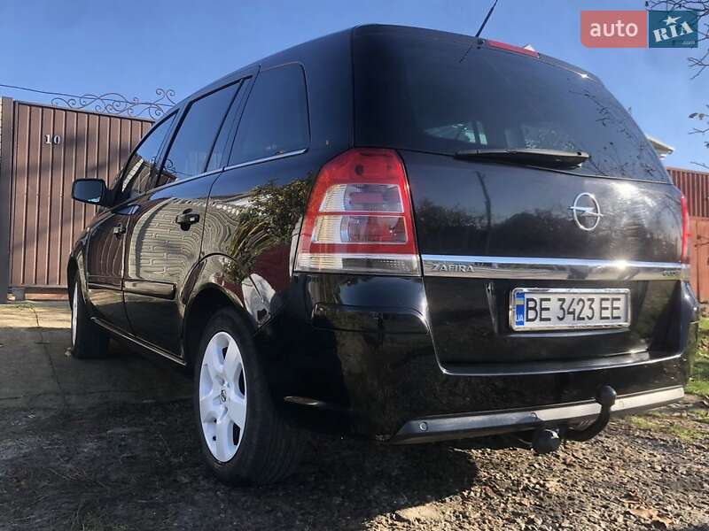 Минивэн Opel Zafira 2011 в Вознесенске фото Минивэн Opel Zafira 2011 в Вознесенске