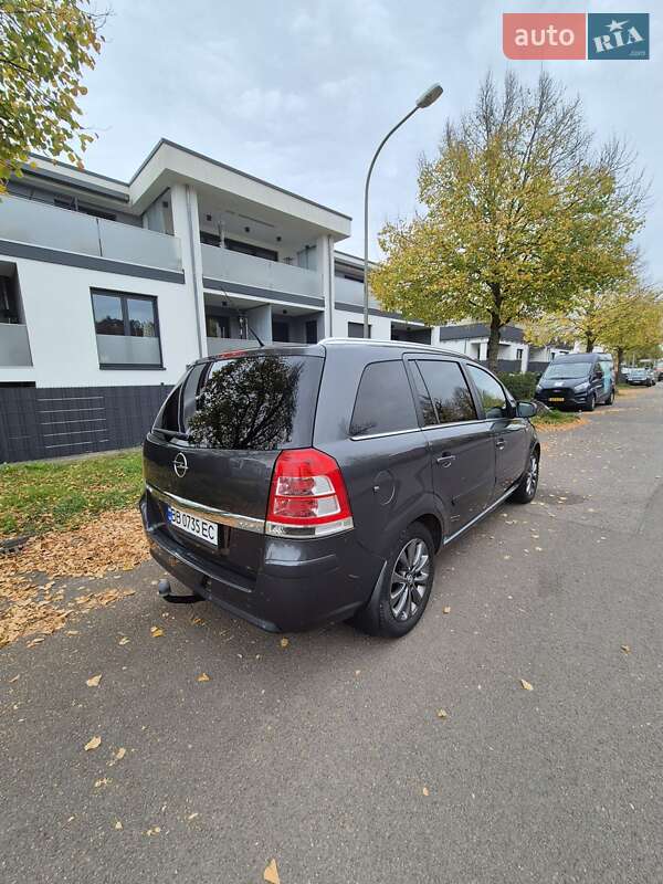 Минивэн Opel Zafira 2011 в Львове фото 6 Минивэн Opel Zafira 2011 в Львове