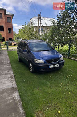Минивэн Opel Zafira 2002 в Коломые