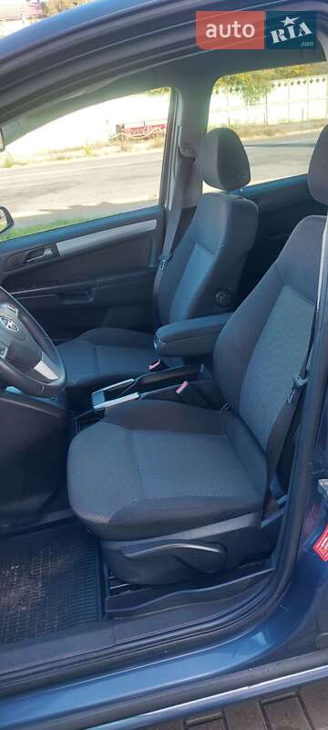 Мінівен Opel Zafira 2010 в Білій Церкві фото 14 Мінівен Opel Zafira 2010 в Білій Церкві