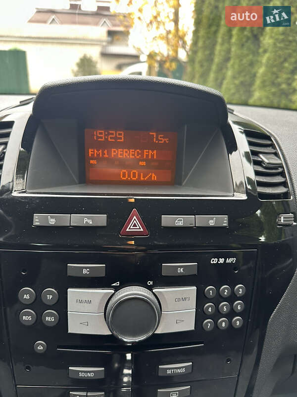 Минивэн Opel Zafira 2010 в Виннице