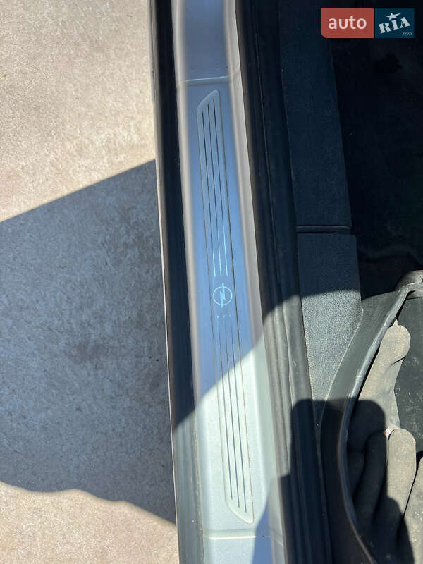 Минивэн Opel Zafira 2001 в Синельниково фото 55 Минивэн Opel Zafira 2001 в Синельниково