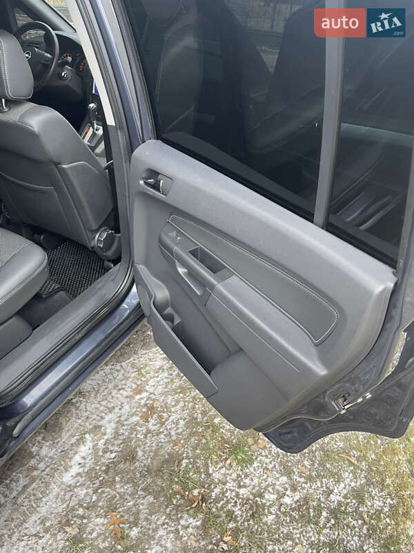 Минивэн Opel Zafira 2007 в Конотопе