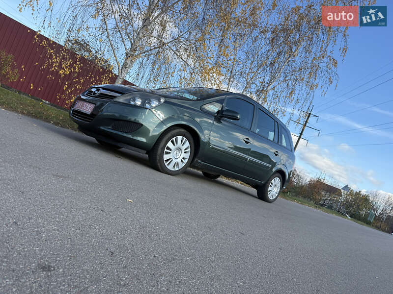 Минивэн Opel Zafira 2009 в Борисполе