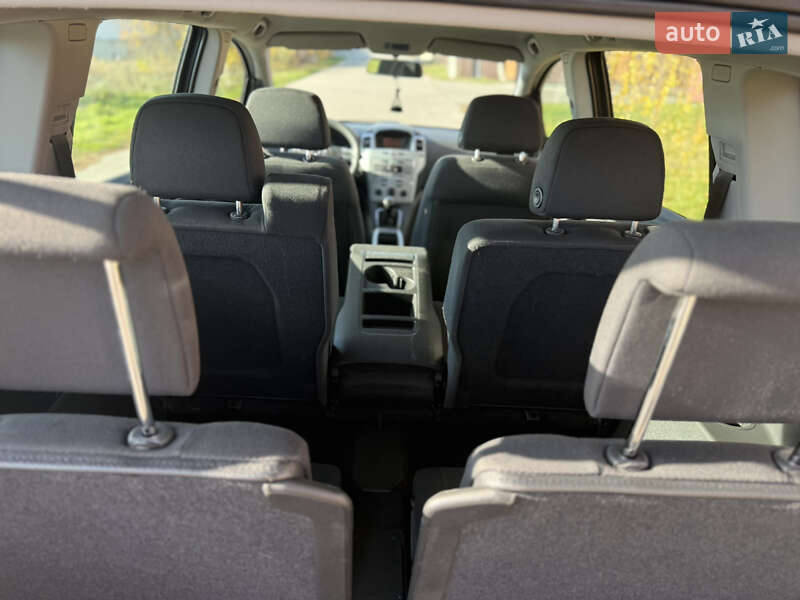 Минивэн Opel Zafira 2009 в Борисполе