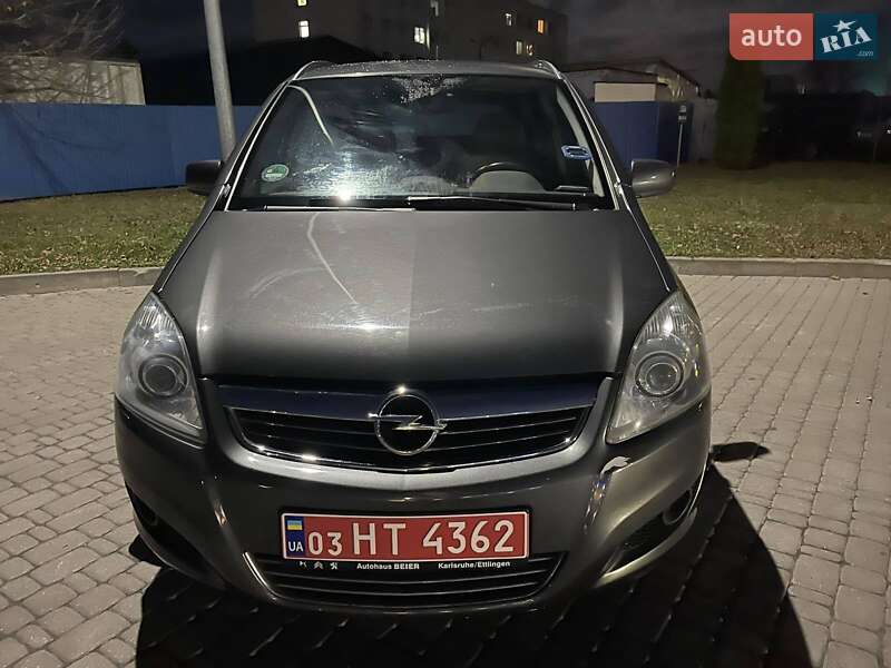 Минивэн Opel Zafira 2010 в Белой Церкви