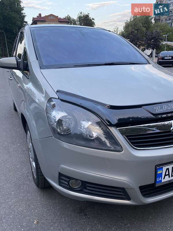 Минивэн Opel Zafira 2007 в Виннице