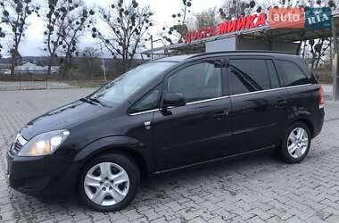 Мінівен Opel Zafira 2010 в Чернівцях