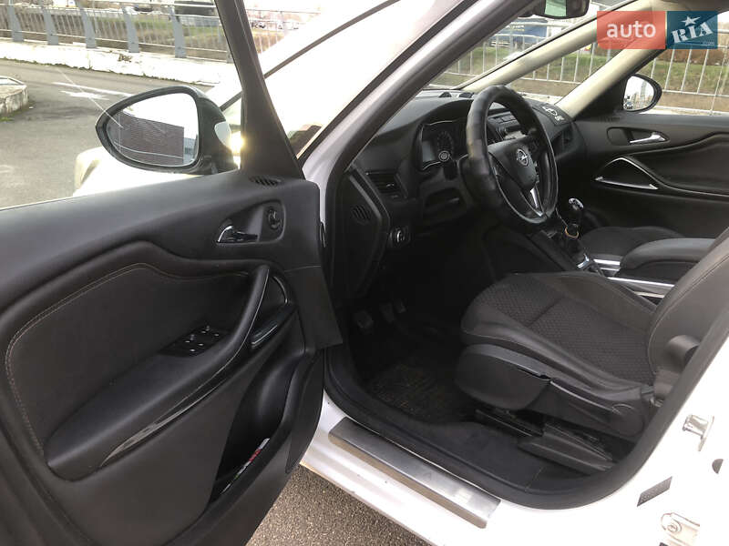 Минивэн Opel Zafira 2017 в Киеве