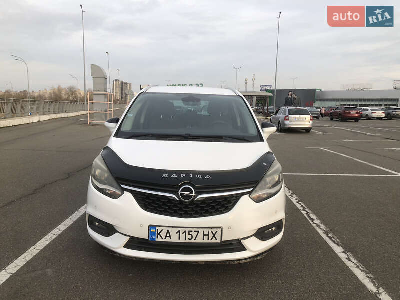 Минивэн Opel Zafira 2017 в Киеве