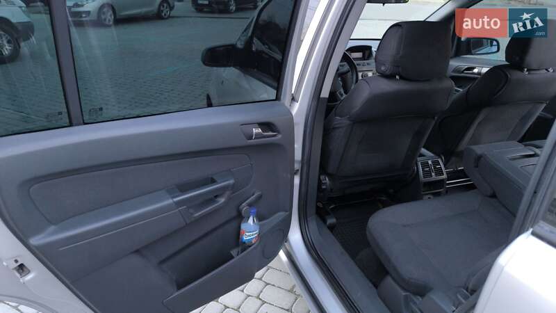 Минивэн Opel Zafira 2005 в Надворной фото 17 Минивэн Opel Zafira 2005 в Надворной
