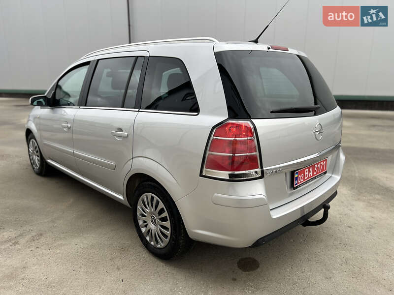 Минивэн Opel Zafira 2007 в Виннице