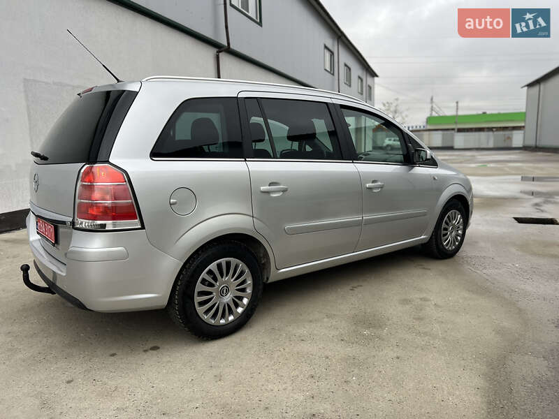 Минивэн Opel Zafira 2007 в Виннице