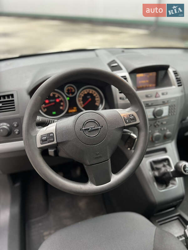Минивэн Opel Zafira 2007 в Виннице