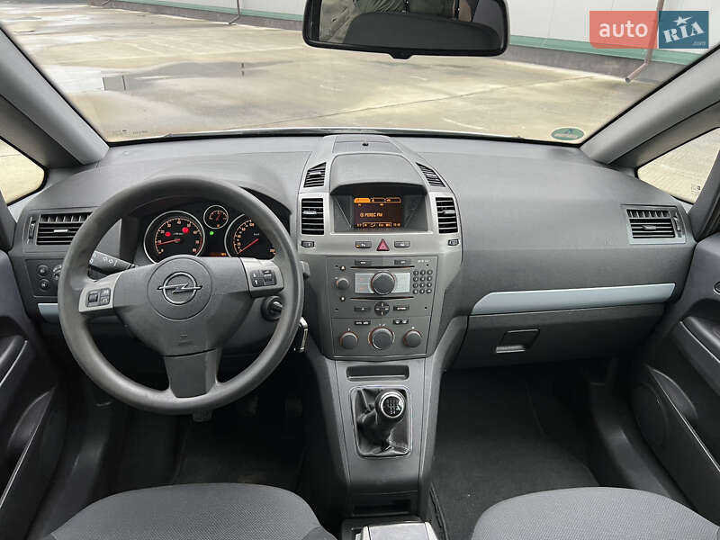 Минивэн Opel Zafira 2007 в Виннице