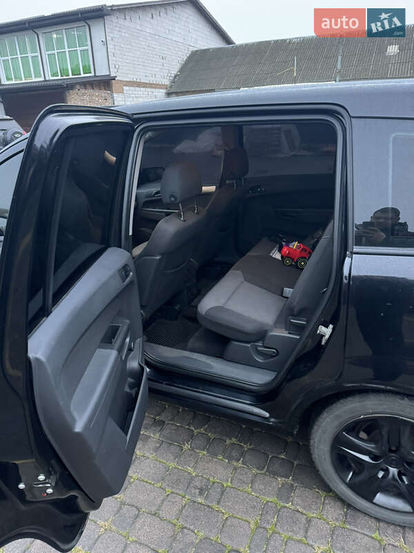 Минивэн Opel Zafira 2008 в Софиевской Борщаговке фото 12 Минивэн Opel Zafira 2008 в Софиевской Борщаговке