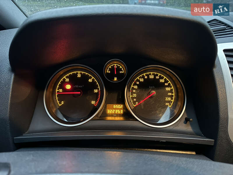 Минивэн Opel Zafira 2008 в Софиевской Борщаговке фото 14 Минивэн Opel Zafira 2008 в Софиевской Борщаговке