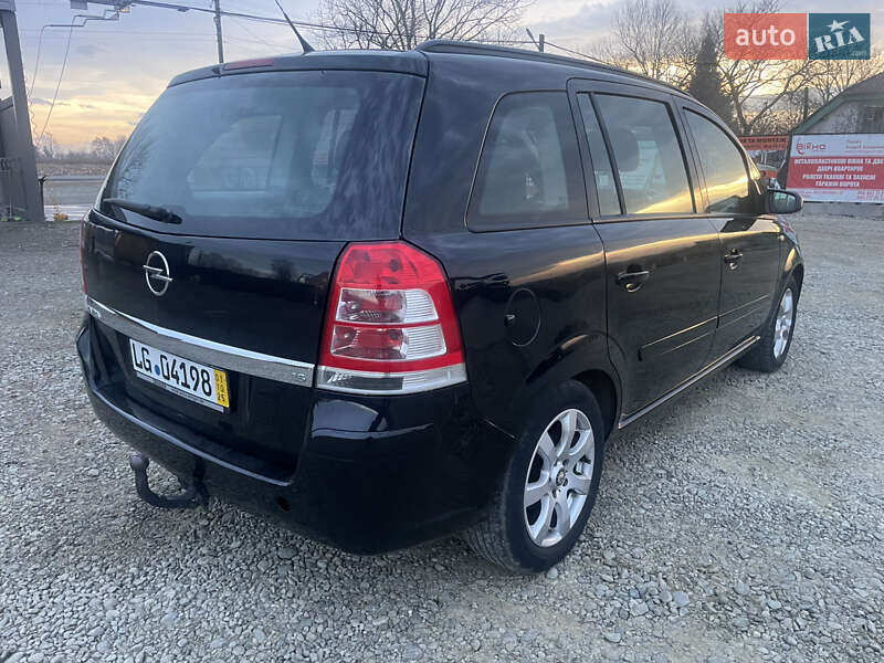 Минивэн Opel Zafira 2008 в Калуше