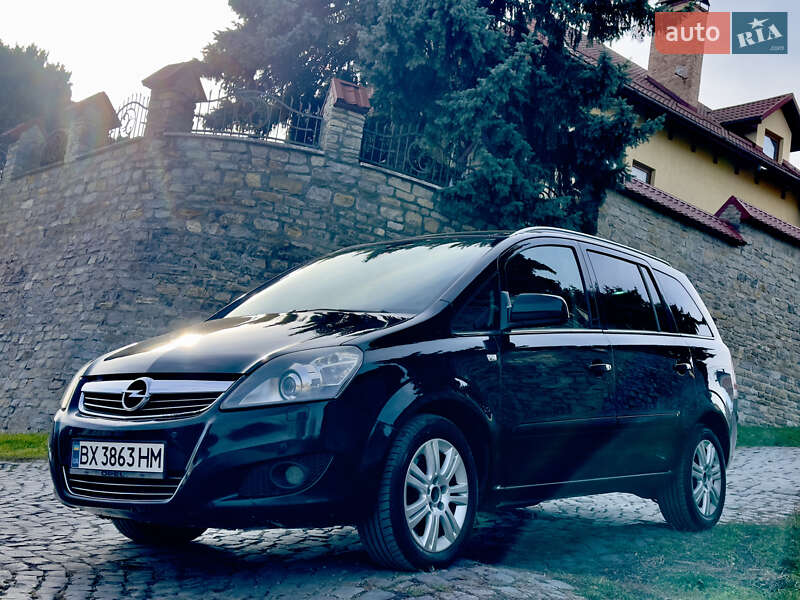 Минивэн Opel Zafira 2009 в Каменец-Подольском