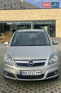 Минивэн Opel Zafira 2006 в Хмельницком