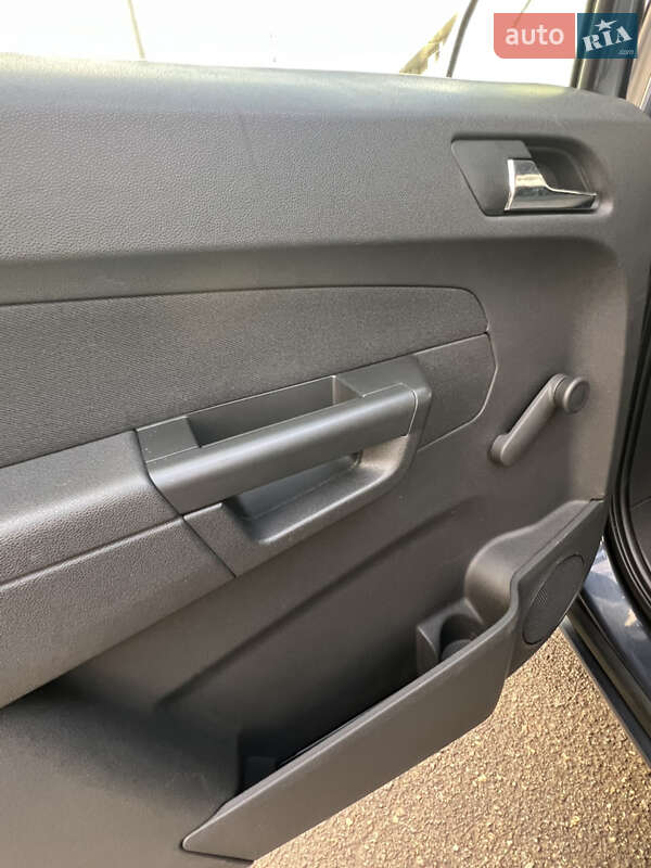 Минивэн Opel Zafira 2008 в Одессе фото 21 Минивэн Opel Zafira 2008 в Одессе
