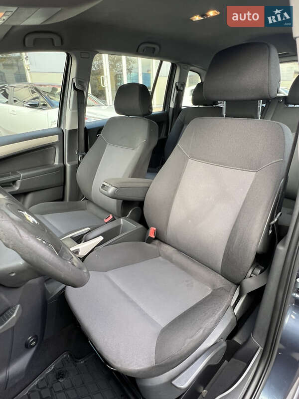 Минивэн Opel Zafira 2008 в Одессе фото 23 Минивэн Opel Zafira 2008 в Одессе