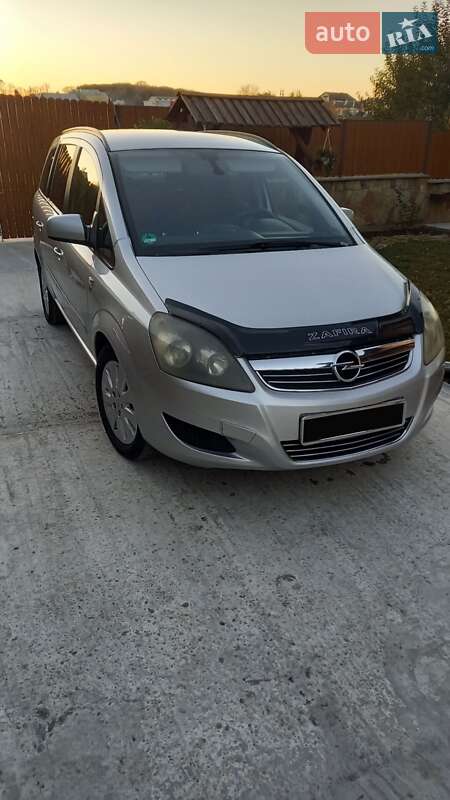 Минивэн Opel Zafira 2010 в Тернополе фото 12 Минивэн Opel Zafira 2010 в Тернополе