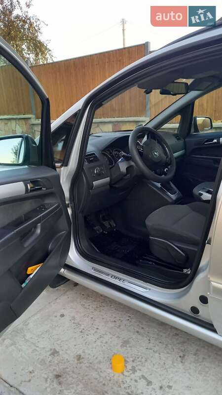 Минивэн Opel Zafira 2010 в Тернополе фото 17 Минивэн Opel Zafira 2010 в Тернополе