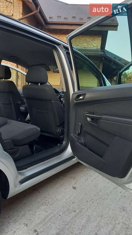 Минивэн Opel Zafira 2010 в Тернополе фото 22 Минивэн Opel Zafira 2010 в Тернополе