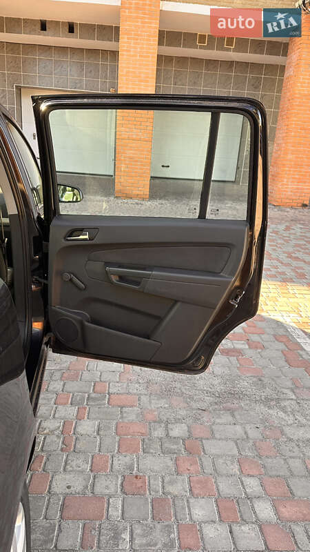 Минивэн Opel Zafira 2007 в Белой Церкви